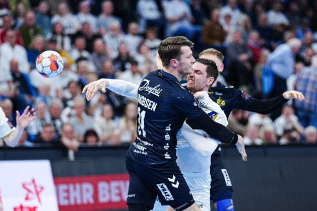 Emil Manfeldt Jakobsen SG Flensburg Handewitt, 31 , Hendrik Pekeler THW Kiel, 61 GER, THW Kiel vs SG Flensburg Handewitt, Handball, EHF European League, Main Round, Season 2025 2026, 10 03 2026 GER, THW Kiel vs SG Flensburg Handewitt, Handball, EHF European League, Main Round, Season 2025 2026, 10 03 2026 Kiel Copyright: xEibner-Pressefoto MarcelxvonxFehrnx EP_MFN