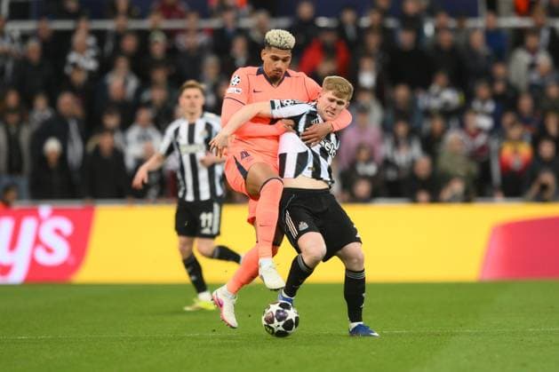 Ronald Araujo of Barcelona and Lewis Hall of Newcastle United Newcastle United v Barcelona, UEFA Champions League, Round of 16, First Leg, Football, St James Park, Newcastle, UK - 10 Mar 2026Newcastle St James Park United Kingdom EDITORIAL USE ONLY No use with unauthorised audio, video, data, fixture lists, club league logos or live services. Online in-match use limited to 120 images, no video emulation. No use in betting, games or single club league player publications. Copyright: xRichardxLee Shutterstockx 16740284bm