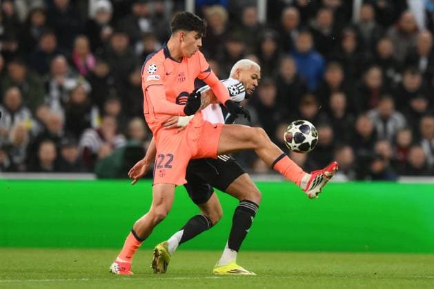 Marc Bernal of Barcelona and Joelinton of Newcastle United Newcastle United v Barcelona, UEFA Champions League, Round of 16, First Leg, Football, St James Park, Newcastle, UK - 10 Mar 2026Newcastle St James Park United Kingdom EDITORIAL USE ONLY No use with unauthorised audio, video, data, fixture lists, club league logos or live services. Online in-match use limited to 120 images, no video emulation. No use in betting, games or single club league player publications. Copyright: xRichardxLee Shutterstockx 16740284bo