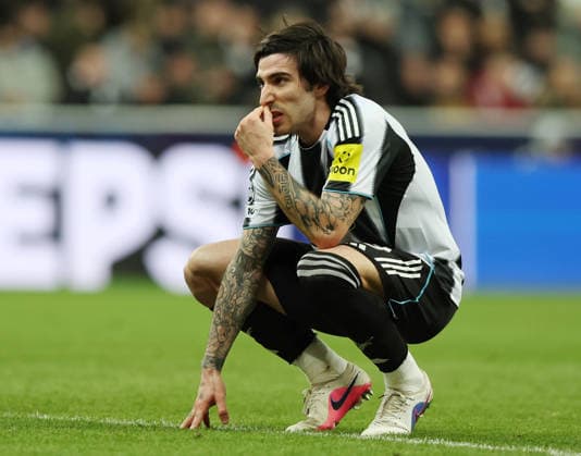 Newcastle Upon Tyne, England, 10th March 2026. Dejected Sandro Tonali of Newcastle United during the Newcastle United vs FC Barcelona, Barca UEFA Champions League match at St. James Park, Newcastle Upon Tyne. Picture credit should read: Nigel Roddis Sportimage EDITORIAL USE ONLY. No use with unauthorised audio, video, data, fixture lists, club league logos or live services. Online in-match use limited to 120 images, no video emulation. No use in betting, games or single club league player publications. SPI_059_NR_NEWC_BARCx SPI-4596-0059