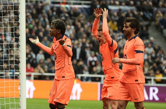 Newcastle Upon Tyne, England, 10th March 2026. Lamine Yamal of FC Barcelona, Barca (l) celebrates scoring the equalising goal during the Newcastle United vs FC Barcelona UEFA Champions League match at St. James Park, Newcastle Upon Tyne. Picture credit should read: Nigel Roddis Sportimage EDITORIAL USE ONLY. No use with unauthorised audio, video, data, fixture lists, club league logos or live services. Online in-match use limited to 120 images, no video emulation. No use in betting, games or single club league player publications. SPI_065_NR_NEWC_BARCx SPI-4596-0060