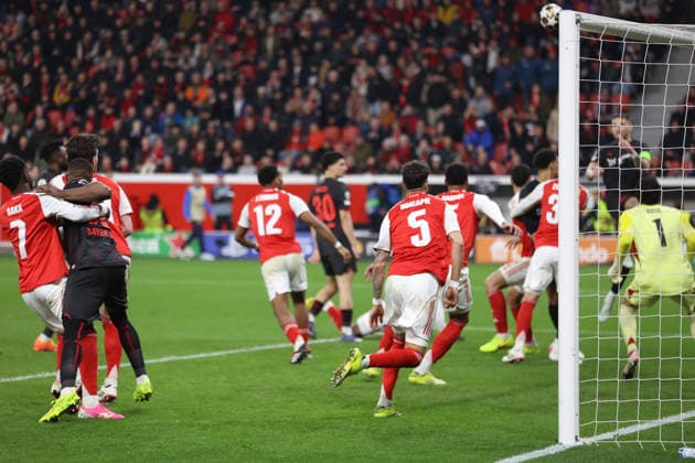 Header by Robert Andrich Bayer Leverkusen to 1 0 GER, Bayer Leverkusen v Arsenal London, Football, Champions League, Round of 16, 2025 2026 season, 11 03 2026 DFL REGULATIONS PROHIBIT ANY USE OF PHOTOGRAPHS AS IMAGE SEQUENCES AND OR QUASI VIDEO GER, Bayer Leverkusen v Arsenal London, Football, Champions League, Round of 16, 2025 2026 season, 11 03 2026 Leverkusen Copyright: xEibner-Pressefoto FrankxZeisingx EP_FZG