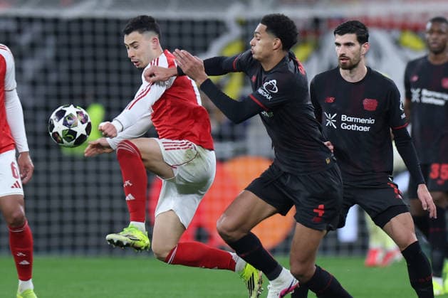 GER, UEFA CL, Round of 16, Bayer 04 Leverkusen GER vs FC Arsenal ENG , 11 03 2026, BayArena, Leverkusen, GER, UEFA CL, Round of 16, Bayer 04 Leverkusen GER vs FC Arsenal ENG , , in the picture Gabriel Martinelli FC Arsenal 11 , in a duel against Jarell Quansah Leverkusen 4 , nordphotoxGmbHx xMeuter nph00351