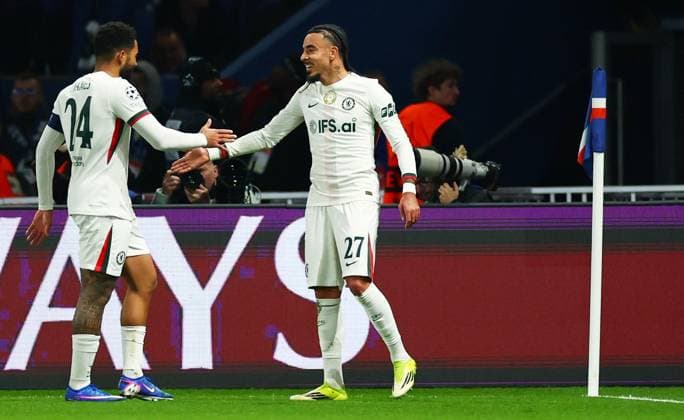 Malo Gusto of Chelsea celebrates scoring a goal after making the score 1-1. Paris Saint-Germain v Chelsea, UEFA Champions League, Round of 16, First Leg, Football, Parc des Princes, Paris, France - 11 Mar 2026Paris Parc des Princes France EDITORIAL USE ONLY No use with unauthorised audio, video, data, fixture lists, club league logos or live services. Online in-match use limited to 120 images, no video emulation. No use in betting, games or single club league player publications. Copyright: xJamesxMarsh Shutterstockx 16746728bp
