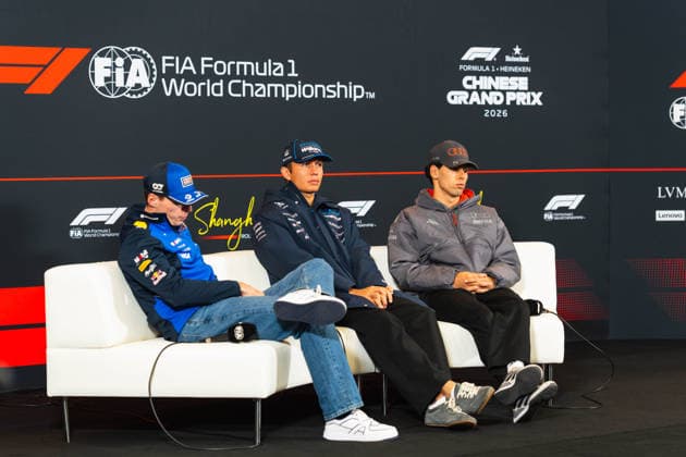 Formula 1 Heineken Chinese Grand Prix 2026 Levi Erb OVERTAKE MAXPPP - Shanghai 12 03 2026 press conference, PK, Pressekonferenz 05 BORTOLETO Gabriel (bra), Audi Revolut F1 Team, portrait 03 VERSTAPPEN Max (nld), Oracle Red Bull Racing, portrait 23 ALBON Alexander (tha), Atlassian Williams F1 Team, portrait at the Formula 1 Heineken Chinese Grand Prix 2026, the 2nd round of the 2026 FIA Formula 1 World Championship, WM, Weltmeisterschaft at the Shanghai International Circuit in Shanghai, China, from 12 to 15 March 2026 Shanghai Shanghai International Circuit China Copyright: xOVERTAKE MAXPPPxLevixErbx OVT202603120714 OVT202603120714