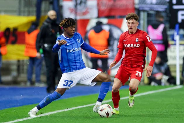Noah Adedeji Sternberg KRC Genk and Philipp Treu SC Freiburg battle for the ball, UEFA Europa League 2025 26 Round of 16 First Leg, KRC Genk v SC Freiburg, Cegeka Arena on March 12, 2026 in Genk, Belgium Photo by Marco Steinbrenner DeFodi Images Noah Adedeji Sternberg KRC Genk and Philipp Treu SC Freiburg battle for the ball, UEFA Europa League 2025 26 Round of 16 First Leg, KRC Genk v SC Freiburg, Cegeka Arena, March 12, 2026 in Genk, Belgium Photo by Marco Steinbrenner DeFodi Images