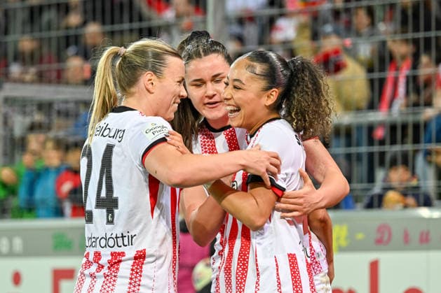 Cheering after the 1-0 goal by Nicole Ojukwu SC Freiburg, 06 GER, SC Freiburg 1 FC Nuernberg, Women Football, Google Pixel Women Bundesliga, Matchday 20, Season 2025 2026, 13 03 2026 DFB REGULATIONS PROHIBIT ANY USE OF PHOTOGRAPHS AS IMAGE SEQUENCES AND OR QUASI VIDEO GER, SC Freiburg 1 FC Nuernberg, Women Football, Google Pixel Women Bundesliga, Matchday 20, Season 2025 2026, 13 03 2026 Freiburg Copyright: xEibner-Pressefoto ThomasxHessx EP_THS