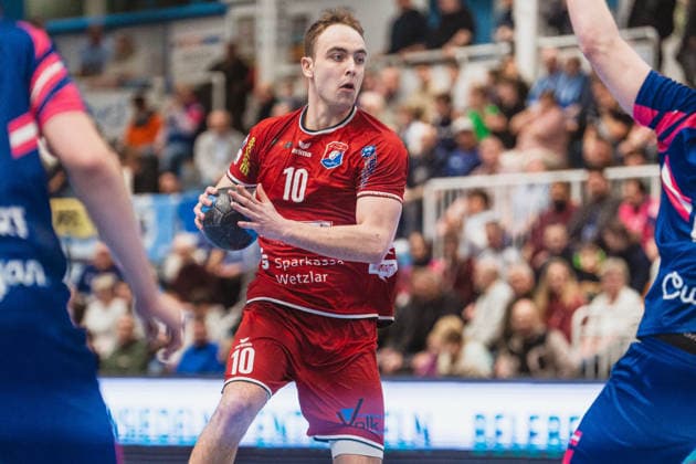 Paul Ohl TV 05 07 Huettenberg, 10 in attack before the throw TSV Dormagen vs TV 05 07 Huettenberg, Handball, 2 HBL, 24 Matchday, Season 2025 26, 13 03 2026, TSV Dormagen vs TV 05 07 Huettenberg, Handball, 2 HBL, 24 Matchday, Season 2025 26, 13 03 2026 Dormagen Copyright: xEibner-Pressefoto LukasxBaldygax EP_LBA