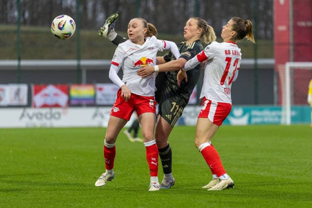 Germany, Google Pixel Womens Bundesliga, Season 2025 2026, Matchday 20, Training Center Cottaweg, RB Leipzig vs 1 FC Union Berlin, Joly Lou Ann RB Leipzig, 6 , Starke Sandra RB Leipzig, 13 in duel against Orschmann Dina 1 FC Union Berlin, 11 Copyright: xMichellexLukax