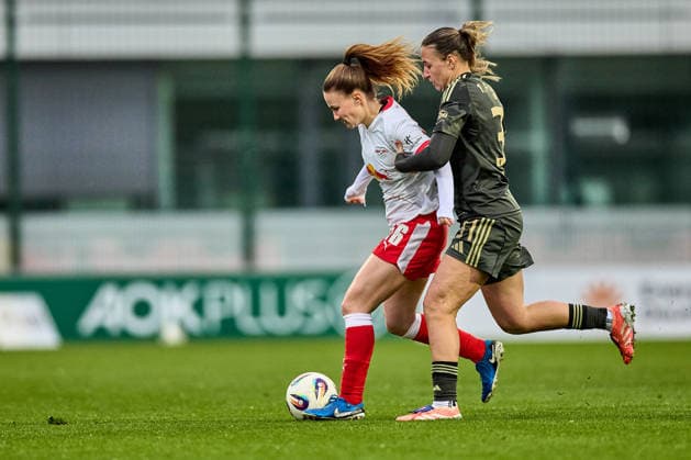 14 03 2026, GER, Womens Soccer, BL, 2025 2026, RB Leipzig 1 FC Union Berlin Annabel Schasching 16, RB Leipzig, left , Tanja Pawollek 31, Union Berlin , action, with ball, duel Leipzig training center of the Red Bull Saxony Germany