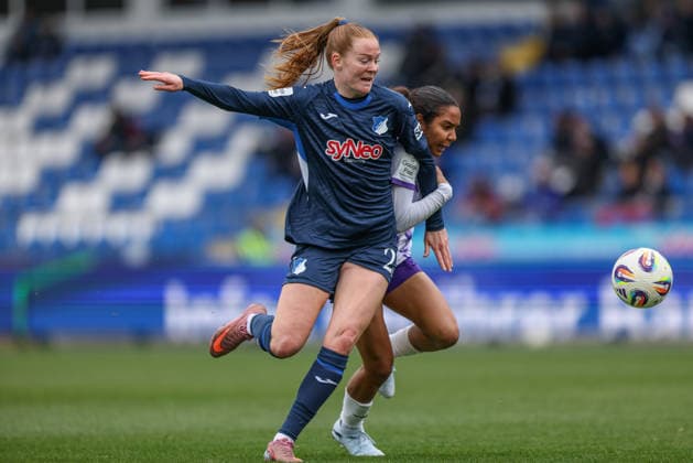 GER, Hoffenheim, TSG Hoffenheim vs SGS Essen, Google Pixel Womens Bundesliga, Football, DFB, Season 2025 2026, Dietmar Hopp Stadium, 20 Matchday in picture v l Nikà e van Dijk TSG Hoffenheim Women 25 , Ella Touon SGS Essen Women 32 , Duel DFB DFL REGULATIONS PROHIBIT ANY USE OF PHOTOGRAPHS AS IMAGE SEQUENCES AND OR QUASI VIDEO, 15 03 2026 Copyright: HMBxMedia HendrikxHamelau