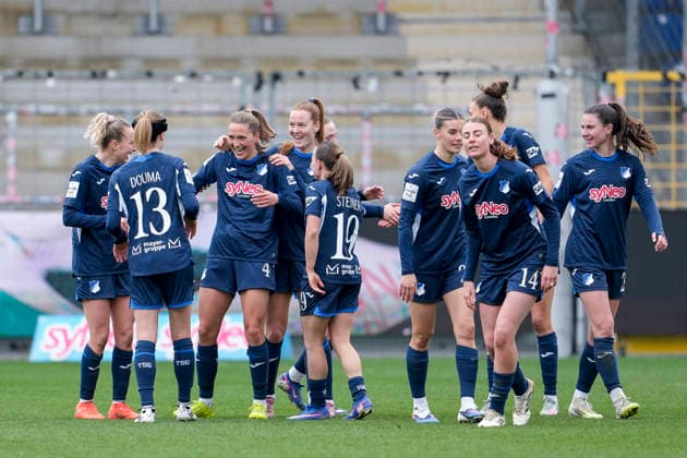 Players of TSG 1899 Hoffenheim, cheer about the goal to 2 0, jubilation, goal celebration, celebrate the goal, goal, celebration, cheers about the goal, rejoice, joy, rejoices, optimistic, positive, game scene, highlight, Action, Action, 15 03 2026, Sinsheim Hoffenheim Germany , Soccer, Google Pixel Women Bundesliga, TSG 1899 Hoffenheim SGS Essen, DFB DFL REGULATIONS PROHIBIT ANY USE OF PHOTOGRAPHS AS IMAGE SEQUENCES AND OR QUASI VIDEO xozx