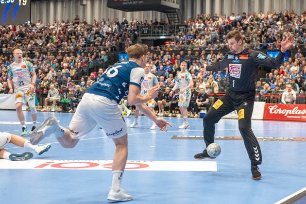 Julian Fuchs Bergischer HC 06, 46 hits against Sergey Hernandez Ferrer SC Magdeburg, 01 Bergischer HC 06 vs SC Magdeburg, Handball, DAIKIN Handballbundesliga, 25 Matchday, Season 2025 2026, 15 03 2026 Bergischer HC 06 vs SC Magdeburg, Handball, DAIKIN Handballbundesliga, 25 Matchday, Season 2025 2026, 15 03 2026 Duesseldorf Copyright: xEibner-Pressefoto ThomasxHaeslerx EP_THR