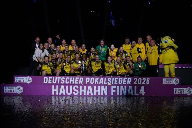 Scene with Sarah Wachter 12 Borussia Dortmund , Lois Abbingh 5 Borussia Dortmund , Alieke van Maurik 14 Borussia Dortmund , Guro Berland Husebø 24 Borussia Dortmund , Dana Bleckmann 66 Borussia Dortmund , Déborah Lassource 22 Borussia Dortmund , Felina Menne 76 Borussia Dortmund , Kaja Kamp Nielsen 21 Borussia Dortmund , Alina Grijseels 4 Borussia Dortmund , Alicia Langer 17 Borussia Dortmund , Lara Egeling 44 Borussia Dortmund , Lisa Antl 9 Borussia Dortmund , Guro Nestaker 33 Borussia Dortmund , Maraike Kusian 8 Borussia Dortmund and Melinda Szikora 7 Borussia Dortmund Haushahn Final4 Final HSG Bensheim Auerbach vs Borussia Dortmund Copyright: xspeedshotx