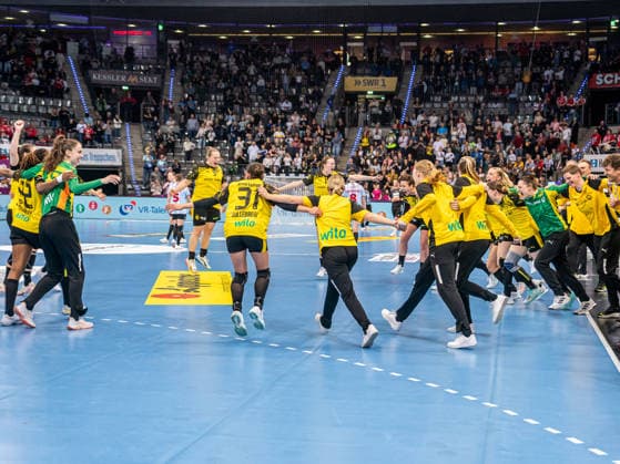 Great jubilation at Borussia Dortmund after the victory in the final, HSG Bensheim Auerbach vs Borussia Dortmund, Handball, DHB Pokal Haushahn Final 4, Final, Season 2025 2026, 15 03 2026 HSG Bensheim Auerbach vs Borussia Dortmund, Handball, DHB Pokal Haushahn Final 4, Final, Season 2025 2026, 15 03 2026 Stuttgart Copyright: xMichaelxSchmidt Eibner-Pressefotx EP_MST