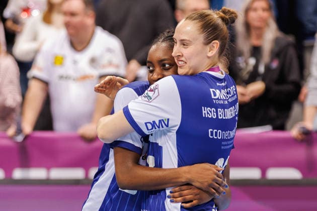 HSG Blomberg Lippe celebrate their victory Third place, bronze medal from left Farrelle Alicia Njinkeu Blomberg Lippe, 55 , Malin Sandberg Blomberg Lippe, 28 , 15 03 2026, Stuttgart Germany , Handball Women, Final4 2026, Match for 3rd place, Thüringer HC HSG Blomberg Lippe xprx