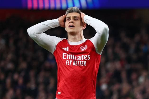 Leandro Trossard of Arsenal reacts after a missed chance Arsenal v Bayer 04 Leverkusen, UEFA Champions League, Round of 16, Second Leg, Football, Emirates Stadium, London, UK - 17 Mar 2026London Emirates Stadium United Kingdom EDITORIAL USE ONLY No use with unauthorised audio, video, data, fixture lists, club league logos or live services. Online in-match use limited to 120 images, no video emulation. No use in betting, games or single club league player publications. Copyright: xSimonxDael Shutterstockx 16776376x