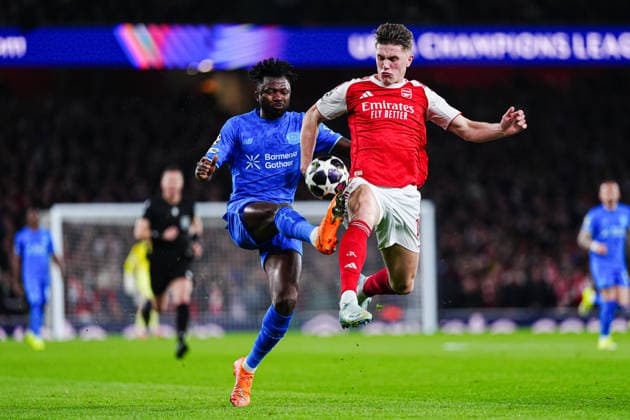 Edmond Tapsoba Bayer 04 Leverkusen, 12 , Viktor Gyökeres FC Arsenal, 14 ENG, FC Arsenal vs Bayer 04 Leverkusen, Football, UEFA Champions League, Round of 16, 2025 2026 season, 17 03 2026 ENG, FC Arsenal vs Bayer 04 Leverkusen, Football, UEFA Champions League, Round of 16, 2025 2026 season, 17 03 2026 London Copyright: xEibner-Pressefoto MarcelxvonxFehrnx EP_MFN