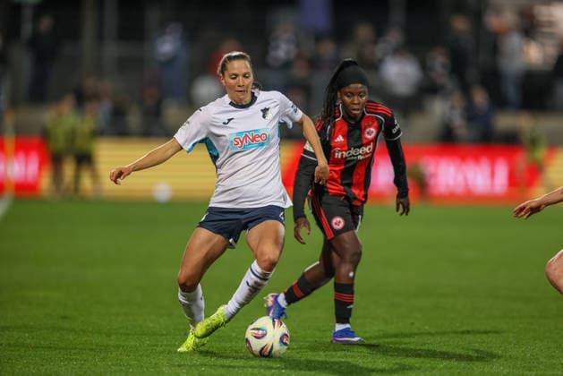 GER, Frankfurt, Eintracht Frankfurt vs TSG Hoffenheim, Google Pixel Bundesliga, Football, DFB, Season 2025 2026, Stadion am Brentanobad, 15 Matchday in picture f l Lisann Kaut TSG Hoffenheim Women 4 , Nicole Anyomi Eintracht Frankfurt Women 19 DFB DFL REGULATIONS PROHIBIT ANY USE OF PHOTOGRAPHS AS IMAGE SEQUENCES AND OR QUASI VIDEO, 18 03 2026 Copyright: HMBxMedia HendrikxHamelau