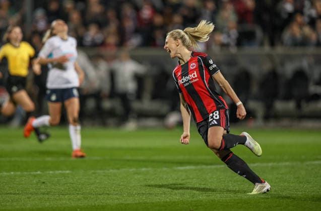 GER, Frankfurt, Eintracht Frankfurt vs TSG Hoffenheim, Google Pixel Bundesliga, Football, DFB, Season 2025 2026, Stadion am Brentanobad, 15 Matchday in picture Rebecka Blomqvist Eintracht Frankfurt Women 28 scores the 2 0, Goal, Cheers and joy, Emotions DFB DFL REGULATIONS PROHIBIT ANY USE OF PHOTOGRAPHS AS IMAGE SEQUENCES AND OR QUASI VIDEO, 18 03 2026 Copyright: HMBxMedia HendrikxHamelau