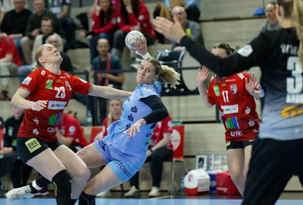 Marie Polakova Halle, 23 , Nele Wenzel Flames, 23 , Goalkeeper Sofie Kruggel Halle, 31 , SV Union Halle Neustadt vs HSG Bensheim Auerbach, Alsco Handball Bundesliga Frauen, Saison 2025 26, 20 Spieltag, 18 03 2026 Halle SWH Arena Sachsen Anhalt Germany