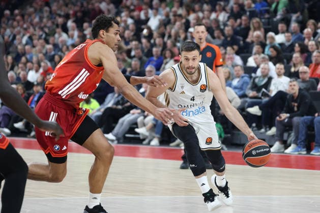 Aleksa Avramovic Dubai Basketball, 04 with Oscar da Silva FC Bayern Basketball, 01 , GER, FC Bayern Basketball vs Dubai Basketball, Basketball, Euroleague, Matchday 32, Season 2025 2026, 19 03 2026, GER, FC Bayern Basketball vs Dubai Basketball, Basketball, Euroleague, Matchday 32, Season 2025 2026, 19 03 2026 Munich Copyright: xEibner-Pressefoto JennixMaulx EP_JML
