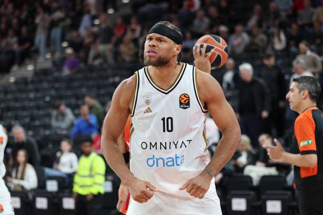 Justin Anderson Dubai Basketball, 10 cheers, Emotions, GER, FC Bayern Basketball vs Dubai Basketball, Basketball, Euroleague, Matchday 32, Season 2025 2026, 19 03 2026, GER, FC Bayern Basketball vs Dubai Basketball, Basketball, Euroleague, Matchday 32, Season 2025 2026, 19 03 2026 Munich Copyright: xEibner-Pressefoto JennixMaulx EP_JML