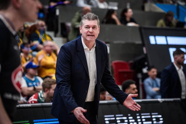 Klaus Perwas Frankfurt Skyliners, Head Coach visibly agitated, annoyed GER, MHP Riesen Ludwigsburg vs Skyliners Frankfurt, Basketball Bundesliga, easycredit BBL, 25 Matchday, Season 2025 2026, 20 03 2026 GER, MHP Riesen Ludwigsburg vs Skyliners Frankfurt, Basketball Bundesliga, easycredit BBL, 25 Matchday, Season 2025 2026, 20 03 2026 Ludwigsburg Copyright: xSandyxDinkelackerx EP_SDR