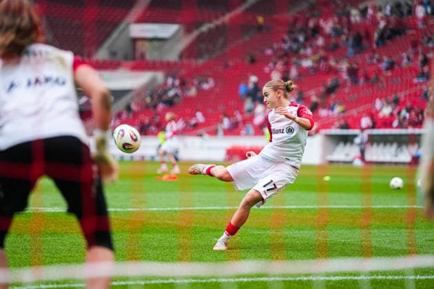 Muriel Duerr VfB Stuttgart, 17 at warm-up, GER, VfB Stuttgart vs 1 FSV Mainz 05, Football, Women, 2 Bundesliga, Matchday 20, Season 2025 2026, 21 03 2026, GER, VfB Stuttgart vs 1 FSV Mainz 05, Football, Women, 2 Bundesliga, Matchday 20, Season 2025 2026, 21 03 2026 Stuttgart Copyright: xEibner-Pressefoto ChristianxLangx EP_CLG