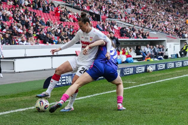 Nicole Billa VfB Stuttgart, 26 in duel with Maja Pageler 1 FSV Mainz 05, 37 , GER, VfB Stuttgart vs 1 FSV Mainz 05, Soccer, Women, 2 Bundesliga, Matchday 20, Season 2025 2026, 21 03 2026, GER, VfB Stuttgart vs 1 FSV Mainz 05, Soccer, Women, 2 Bundesliga, Matchday 20, Season 2025 2026, 21 03 2026 Stuttgart Copyright: xEibner-Pressefoto ChristianxLangx EP_CLG