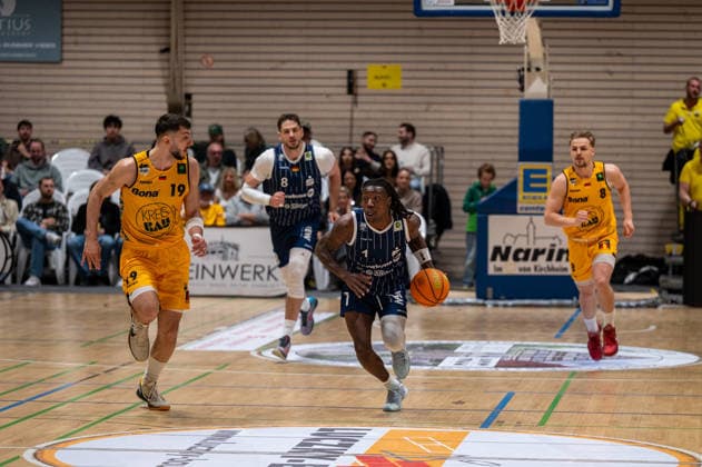 Aeneas Jung Bozic Estriche Knights Kirchheim, 19 , Kilian Dietz VfL SparkassenStars Bochum, 08 , Antonio Deshon Williams VfL SparkassenStars Bochum, 01 , Lucas Mayer Bozic Estriche Knights Kirchheim, 08 , GER, Bozic Estriche Knights Kirchheim vs VfL SparkassenStars Bochum, BARMER 2 Basketball Bundesliga, 28 Matchday, Season 2025 2026, 21 03 2026 GER, Bozic Estriche Knights Kirchheim vs VfL SparkassenStars Bochum, BARMER 2 Basketball Bundesliga, 28 Matchday, Season 2025 2026, 21 03 2026 Kirchheim unter Teck Copyright: xEibner-Pressefoto SilasxKunzx EP_SKZ