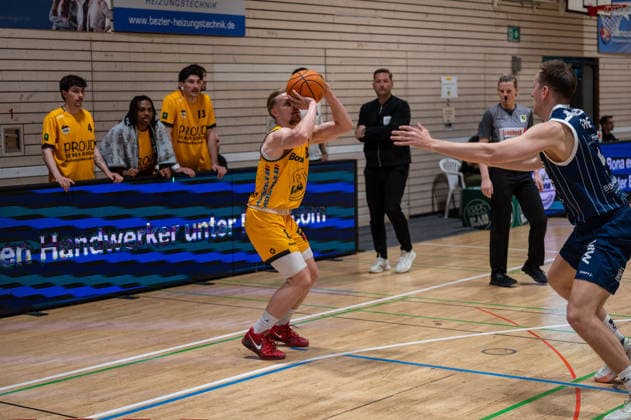 Lucas Mayer Bozic Estriche Knights Kirchheim, 08 , GER, Bozic Estriche Knights Kirchheim vs VfL SparkassenStars Bochum, BARMER 2 Basketball Bundesliga, 28 Matchday, Season 2025 2026, 21 03 2026 GER, Bozic Estriche Knights Kirchheim vs VfL SparkassenStars Bochum, BARMER 2 Basketball Bundesliga, 28 Matchday, Season 2025 2026, 21 03 2026 Kirchheim unter Teck Copyright: xEibner-Pressefoto SilasxKunzx EP_SKZ