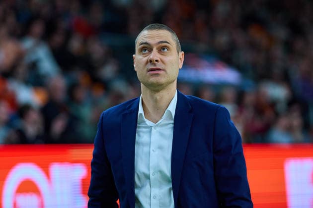 Marko Stankovic Telecom Baskets Bonn, Headcoach with a view to the scoreboard GER, ratiopharm ulm vs Telekom Baskets Bonn, Basketball, 25 Matchday, EasyCredit BBL, Season 2025 2026, 23 03 2026 GER, ratiopharm ulm vs Telekom Baskets Bonn, Basketball, 25 Matchday, EasyCredit BBL, Season 2025 2026, 23 03 2026 Neu Ulm Copyright: xEibner-Pressefoto GeraldxOelze-dexStoppanyx EP_ODS