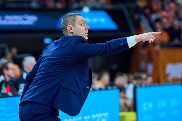 Marko Stankovic Telecom Baskets Bonn, Headcoach displays GER, ratiopharm ulm vs Telekom Baskets Bonn, Basketball, 25 Matchday, EasyCredit BBL, Season 2025 2026, 23 03 2026 GER, ratiopharm ulm vs Telekom Baskets Bonn, Basketball, 25 Matchday, EasyCredit BBL, Season 2025 2026, 23 03 2026 Neu Ulm Copyright: xEibner-Pressefoto GeraldxOelze-dexStoppanyx EP_ODS