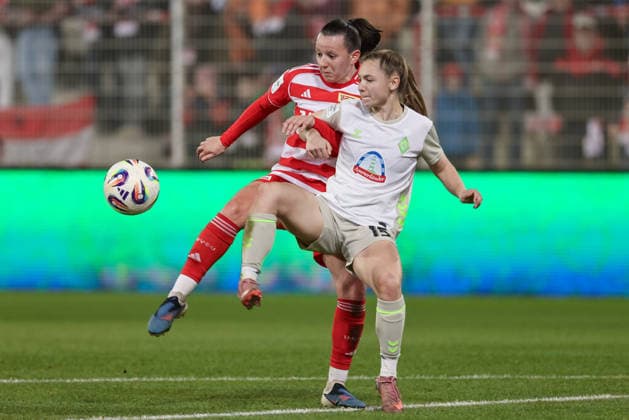 from left Hannah Eurlings 1 FC Union Berlin, 14 and Michelle Weiß SV Werder Bremen, 15 in duel, duel, dynamics, action, action, game scene, THE DFB REGULATIONS PROHIBIT ANY USE OF PHOTOGRAPHS AS IMAGE SEQUENCES AND OR QUASI VIDEO , 23 03 2026, Berlin Germany , Football, Google Pixel Womens Bundesliga, 1 FC Union Berlin SV Werder Bremen xobx