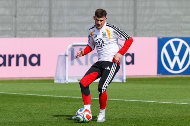 Pascal Gross Germany controls the ball, , Training of the German national soccer team, Home Ground, March 24, 2026 in Herzogenaurach, Germany Photo by Marco Steinbrenner DeFodi Images Pascal Gross Germany controls the ball, , Training of the German national soccer team, Home Ground, March 24, 2026 in Herzogenaurach, Germany Photo by Marco Steinbrenner DeFodi Images