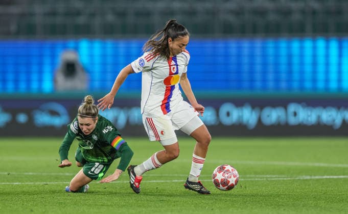 GER, Wolfsburg, VfL Wolfsburg vs Olympique Lyon, WomenÂs Champions League, Football, UEFA, Season 2025 2026, AOK Arena, Quarter-final, First leg in picture f l Svenja Huth VfL Wolfsburg Women 10 , Selma Bacha Olympique Lyon Women DFB DFL REGULATIONS PROHIBIT ANY USE OF PHOTOGRAPHS AS IMAGE SEQUENCES AND OR QUASI VIDEO, 24 03 2026 Copyright: HMBxMedia HendrikxHamelau