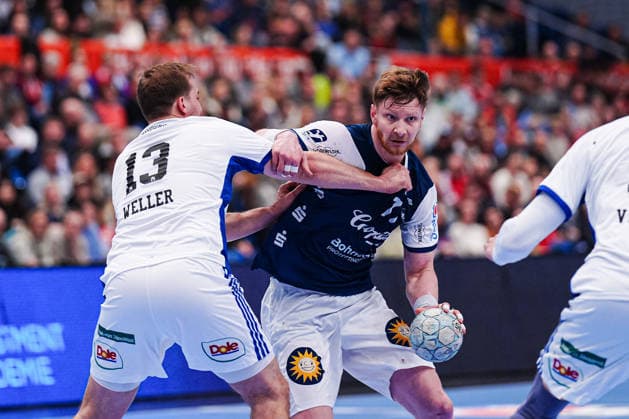 Niklas Weller Handball Sport Verein Hamburg, 13 , Johannes Wasielewski Bergischer HC, 77 GER, Handball Sport Verein Hamburg vs Bergischer HC, Handball, 1 Bundesliga, Matchday 26, Season 2025 2026, 26 03 2026 GER, Handball Sport Verein Hamburg vs Bergischer HC, Handball, 1 Bundesliga, Matchday 26, Season 2025 2026, 26 03 2026 Hamburg Copyright: xEibner-Pressefoto MarcelxvonxFehrnx EP_MFN