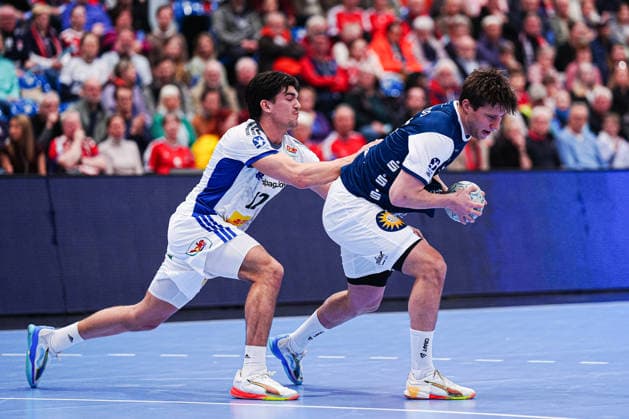 Kaj Geenen Handball Sport Verein Hamburg, 17 , Lars Mitchell Koojl Bergischer HC, 15 GER, Handball Sport Verein Hamburg vs Bergischer HC, Handball, 1 Bundesliga, Matchday 26, Season 2025 2026, 26 03 2026 GER, Handball Sport Verein Hamburg vs Bergischer HC, Handball, 1 Bundesliga, Matchday 26, Season 2025 2026, 26 03 2026 Hamburg Copyright: xEibner-Pressefoto MarcelxvonxFehrnx EP_MFN