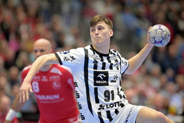 Bence Imre THW Kiel 91 on throw Adrian Sipos MT Melsungen 8 L , GER, MT Melsungen THW Kiel, Handball, 1 Bundesliga, Matchday 26, Season 2025 2026, 27 03 2026, GER, MT Melsungen THW Kiel, Handball, 1 Bundesliga, Matchday 26, Season 2025 2026, 27 03 2026 Kassel Copyright: xEibner-Pressefotox xRolandxSippex EP_RSL