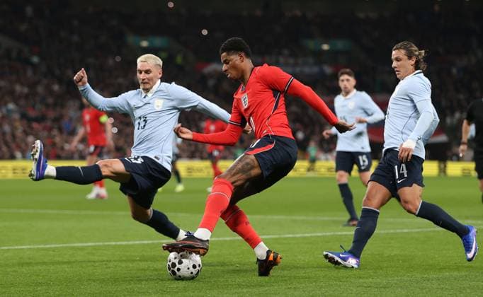 . - England v Uruguay, International Friendly, Länderspiel, Nationalmannschaft Wembley Stadium, London, UK - 27th March 2026. Daniel Weir Crystal Pix Marcus Rashford of England national team, Nationalteam battles for the ball with Guillermo Varela & Agustin Canobbio of Uruguay National Team. - England v Uruguay, International Friendly, Wembley Stadium, London, UK - 27th March 2026. Daniel Weir Crystal Pix London Wembley Stadium UK Copyright: xDanielxWeirx CP_England_Uruguay_270326_DW14