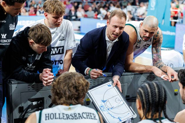 Jacques Schneider Vet Concept Gladiators Trier, Coach , Timeout, BMA365 Bamberg Baskets vs Vet Concept Gladiators Trier, Basketball, easyCredit BBL, Matchday 26, 29 03 2026 BMA365 Bamberg Baskets vs Vet Concept Gladiators Trier, Basketball, easyCredit BBL, Matchday 26, 29 03 2026 Bamberg Copyright: xEibner-Pressefoto G.xSantemizx EP_EER