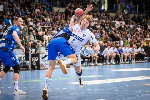 Lukas Hutecek TBV Lemgo Lippe, 02 vs Antonio Serradilla TVB Stuttgart, 05 , noch li Lenny Rubin TVB Stuttgart, 44 GER, TVB Stuttgart TBV Lemgo Lippe, DAIKIN HBL, Handball, Bundesliga, 26 Spieltag, Spielzeit 2025 2026, 29 03 2026 GER, TVB Stuttgart TBV Lemgo Lippe, DAIKIN HBL, Handball, Bundesliga, 26 Spieltag, Spielzeit 2025 2026, 29 03 2026 Stuttgart Copyright: xSandyxDinkelackerx EP_SDR
