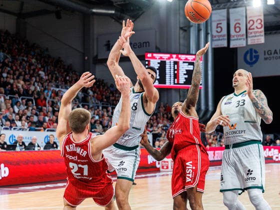 Moritz Krimmer BMA365 Bamberg Baskets, 27 , Behnam Yakhchali Dehkordi Vet Concept Gladiators Trier, 08 , Cobe Williams BMA365 Bamberg Baskets, 24 , Maik Zirbes Vet Concept Gladiators Trier, 33 , BMA365 Bamberg Baskets vs Vet Concept Gladiators Trier, Basketball, easyCredit BBL, Matchday 26, 29 03 2026 BMA365 Bamberg Baskets vs Vet Concept Gladiators Trier, Basketball, easyCredit BBL, Matchday 26, 29 03 2026 Bamberg Copyright: xEibner-Pressefoto G.xSantemizx EP_EER