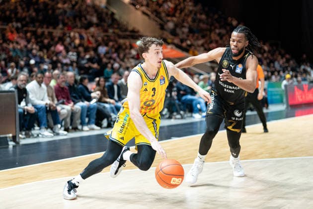Alex OConnell Nr 3 Alba Berlin vs Chip Flanigan Nr 30 Basketball Loewen Braunschweig GER, Basketball Loewen Braunschweig vs Alba Berlin, Basketball, easyCredit BBL, Week 26, Season 2025 26, 29 03 2026 GER, Basketball Loewen Braunschweig vs Alba Berlin, Basketball, easyCredit BBL, Week 26, Season 2025 26, 29 03 2026 Braunschweig Copyright: xEibner-Pressefoto DanielxREINELTx EP_DRT
