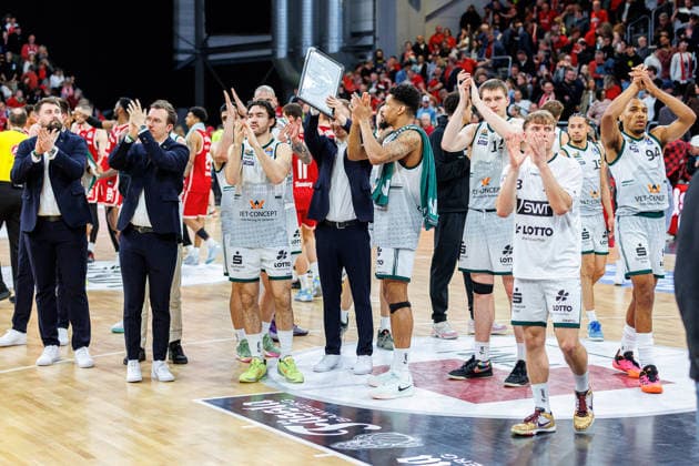 Team, squad, end of game, disappointed, disappointment, negative emotions, negative emotion, BMA365 Bamberg Baskets vs Vet Concept Gladiators Trier, Basketball, easyCredit BBL, Matchday 26, 29 03 2026 BMA365 Bamberg Baskets vs Vet Concept Gladiators Trier, Basketball, easyCredit BBL, Matchday 26, 29 03 2026 Bamberg Copyright: xEibner-Pressefoto G.xSantemizx EP_EER