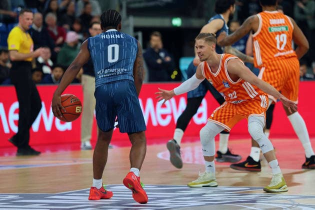 v li DJ Horne MLP Academics Heidelberg, 0 , Thomas Klepeisz Ratiopharm Ulm, 22 GER, MLP Academics Heidelberg vs Ratiopharm Ulm, Basketball, easycredit Basketball Bundesliga, 26 Matchday, Season, 2025 2026, 29 03 2025 GER, MLP Academics Heidelberg vs Ratiopharm Ulm, Basketball, easycredit Basketball Bundesliga, 26 Matchday, Season, 2025 2026, 29 03 2025 Heidelberg Copyright: xEibner-Pressefoto JoergxHirschx EP_JHH