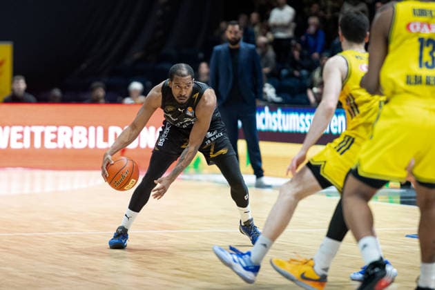 Bryant Crawford Nr 20 Basketball Loewen Braunschweig GER, Basketball Loewen Braunschweig vs Alba Berlin, Basketball, easyCredit BBL, Week 26, Season 2025 26, 29 03 2026 GER, Basketball Loewen Braunschweig vs Alba Berlin, Basketball, easyCredit BBL, Week 26, Season 2025 26, 29 03 2026 Braunschweig Copyright: xEibner-Pressefoto DanielxREINELTx EP_DRT