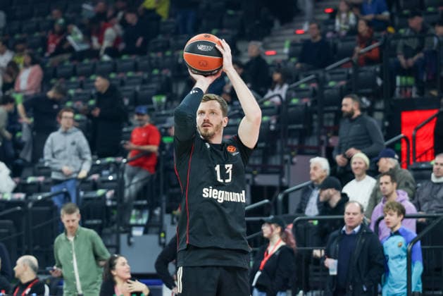 Andreas Obst FC Bayern Basketball, 13 when warming up, GER, FC Bayern Basketball vs Fenerbahce Beko Istanbul, Basketball, Euroleague, 35 Matchday, Season 2025 2026, 01 04 2026, GER, FC Bayern Basketball vs Fenerbahce Beko Istanbul, Basketball, Euroleague, 35 Matchday, Season 2025 2026, 01 04 2026 Munich Copyright: xEibner-Pressefoto JennixMaulx EP_JML