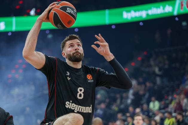 Leon Kratzer FC Bayern Basketball, 08 when warming up, GER, FC Bayern Basketball vs Fenerbahce Beko Istanbul, Basketball, Euroleague, 35 Matchday, Season 2025 2026, 01 04 2026, GER, FC Bayern Basketball vs Fenerbahce Beko Istanbul, Basketball, Euroleague, 35 Matchday, Season 2025 2026, 01 04 2026 Munich Copyright: xEibner-Pressefoto JennixMaulx EP_JML